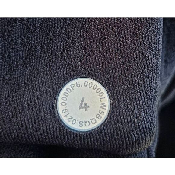 Lululemon Size 4 Wunder Under Lace HR - Picture 4 of 5